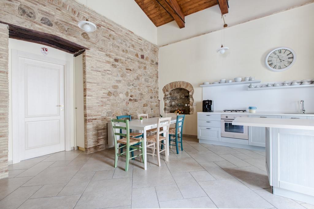 カンデーラ A Casa Nostra Residenza Di Charme Bed & Breakfast エクステリア 写真